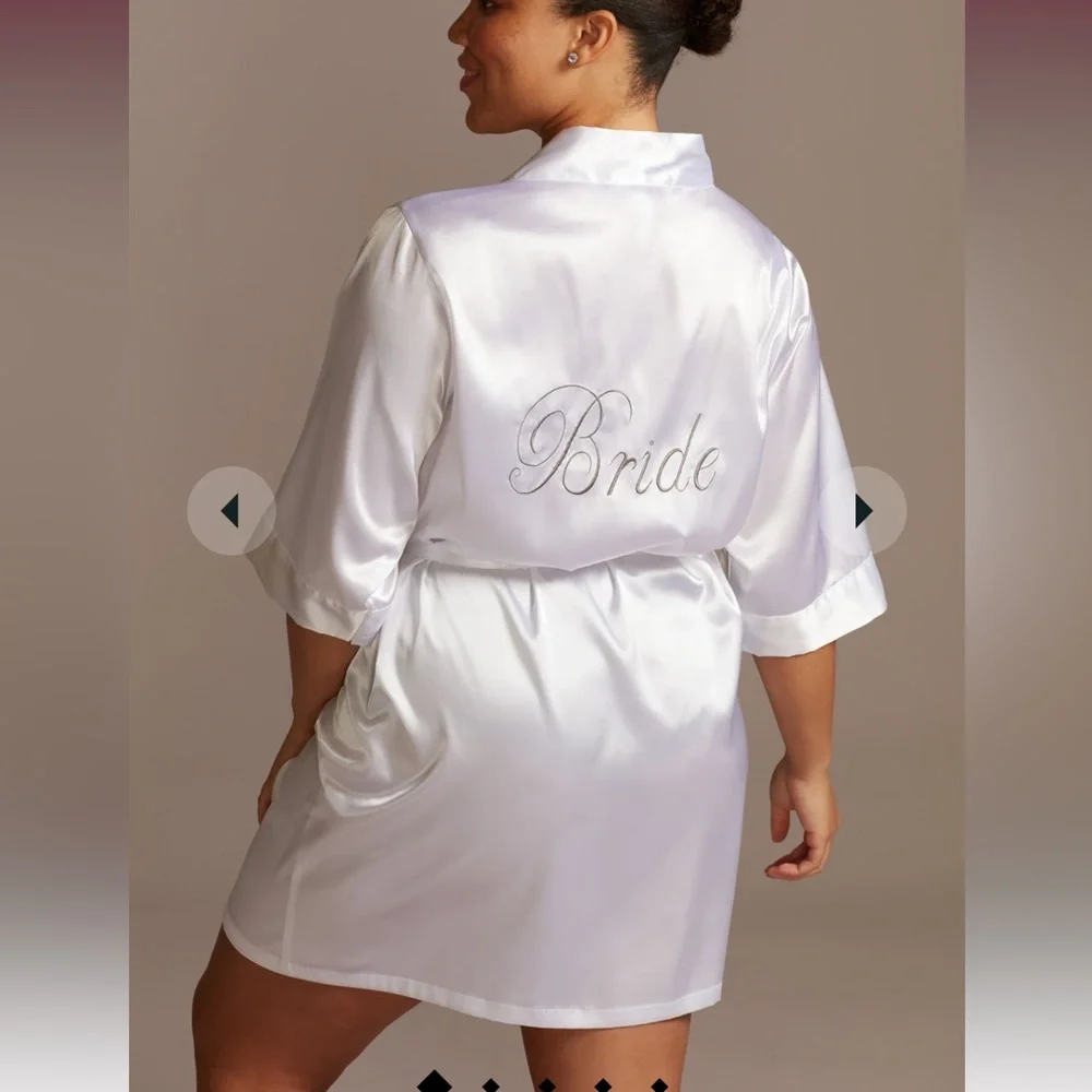 Bride Robe - Picture 1 of 7